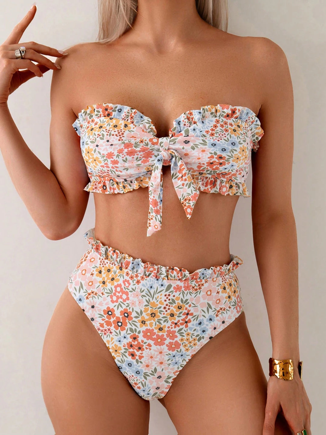 Damen Bandeau-Bikini mit verspieltem Rüschendesign R&B
