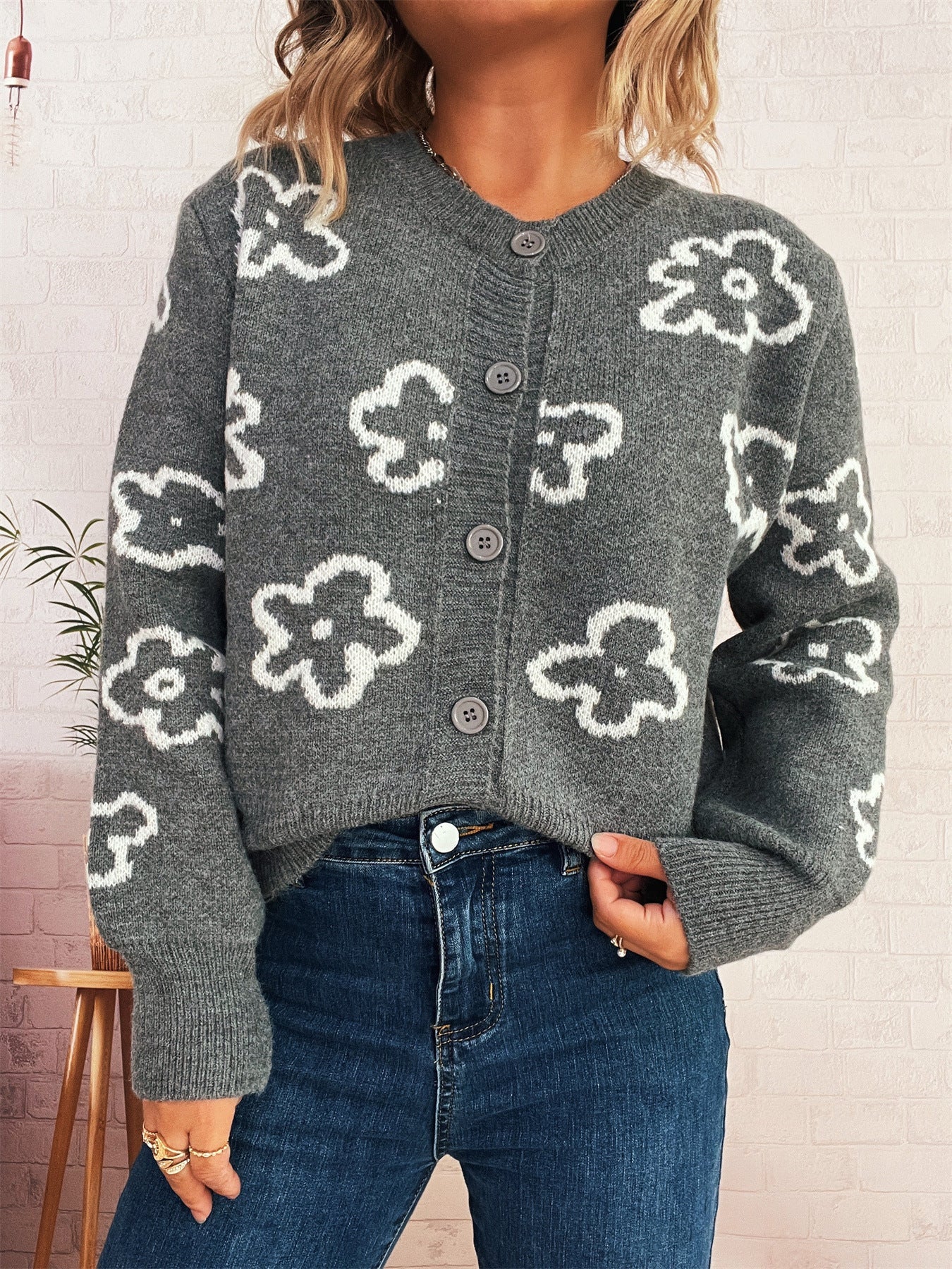 Damen Strickjacke mit floralem Muster und Knopfverschluss R&B