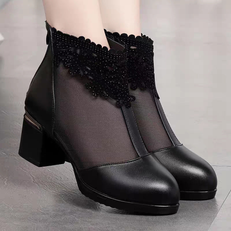 Damen Stiefeletten mit transparentem Mesh-Einsatz und funkelndem Schmuckdetail R&B