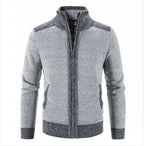 Herren Strickjacke mit hohem Kragen und kariertem Innenfutter