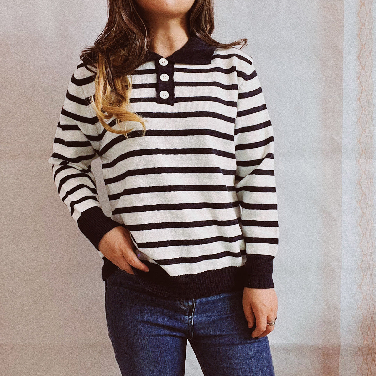 Damen legerer Streifenpullover mit Knopfleiste und weitem Schnitt R&B