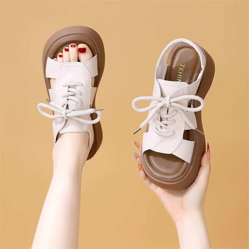 Damen Sportliche Sandalen mit Schnürdesign und komfortablem Absatz