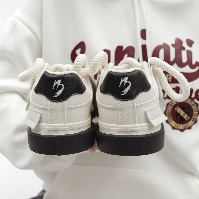 Damen Sneakers mit robustem, atmungsaktivem Obermaterial und rutschfester Sohle