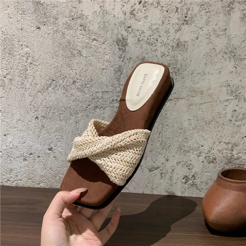 Damen entspannte Mules mit geflochtenem Riemendesign R&B