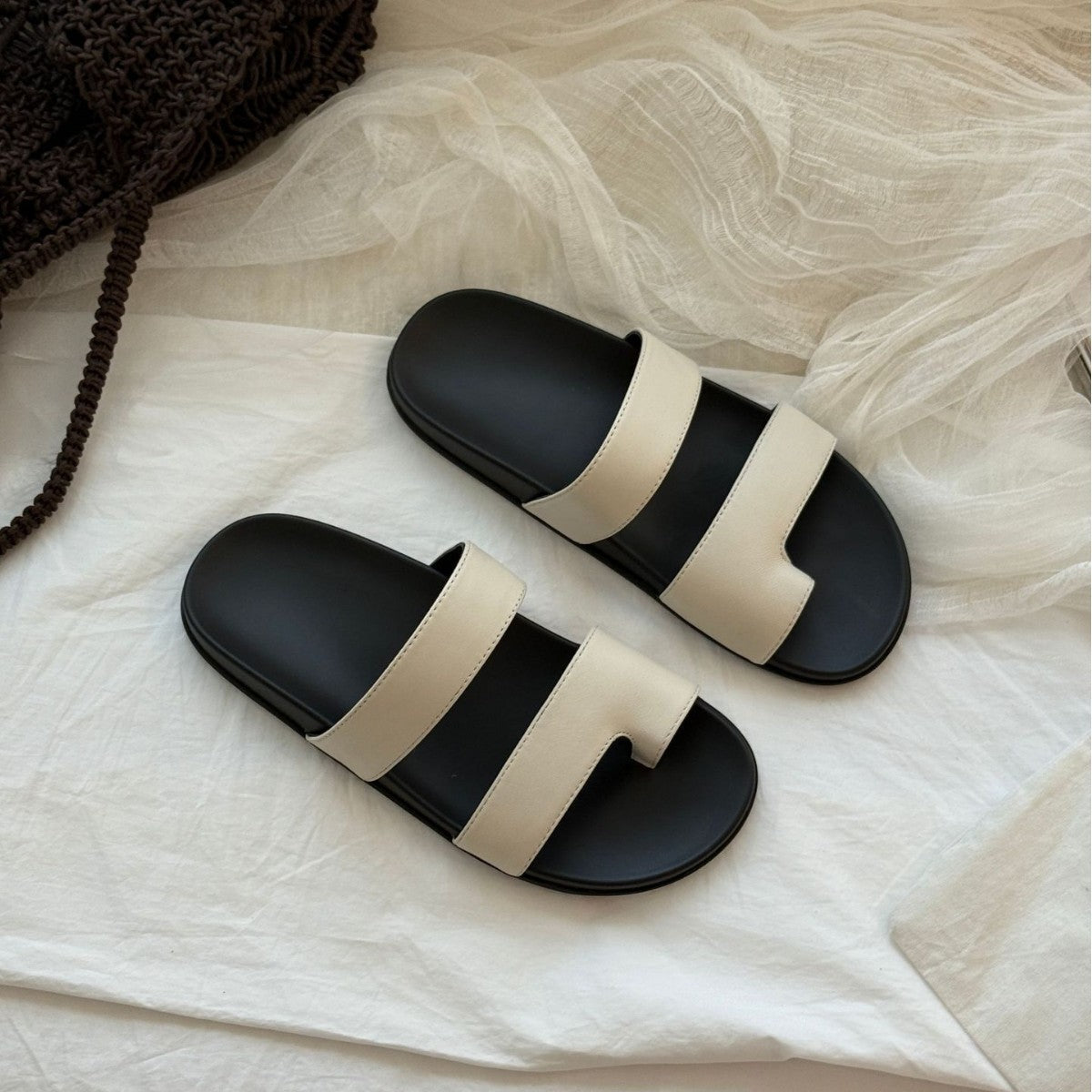 Damen stilvolle Wellness-Sandalen mit verstellbaren Riemen