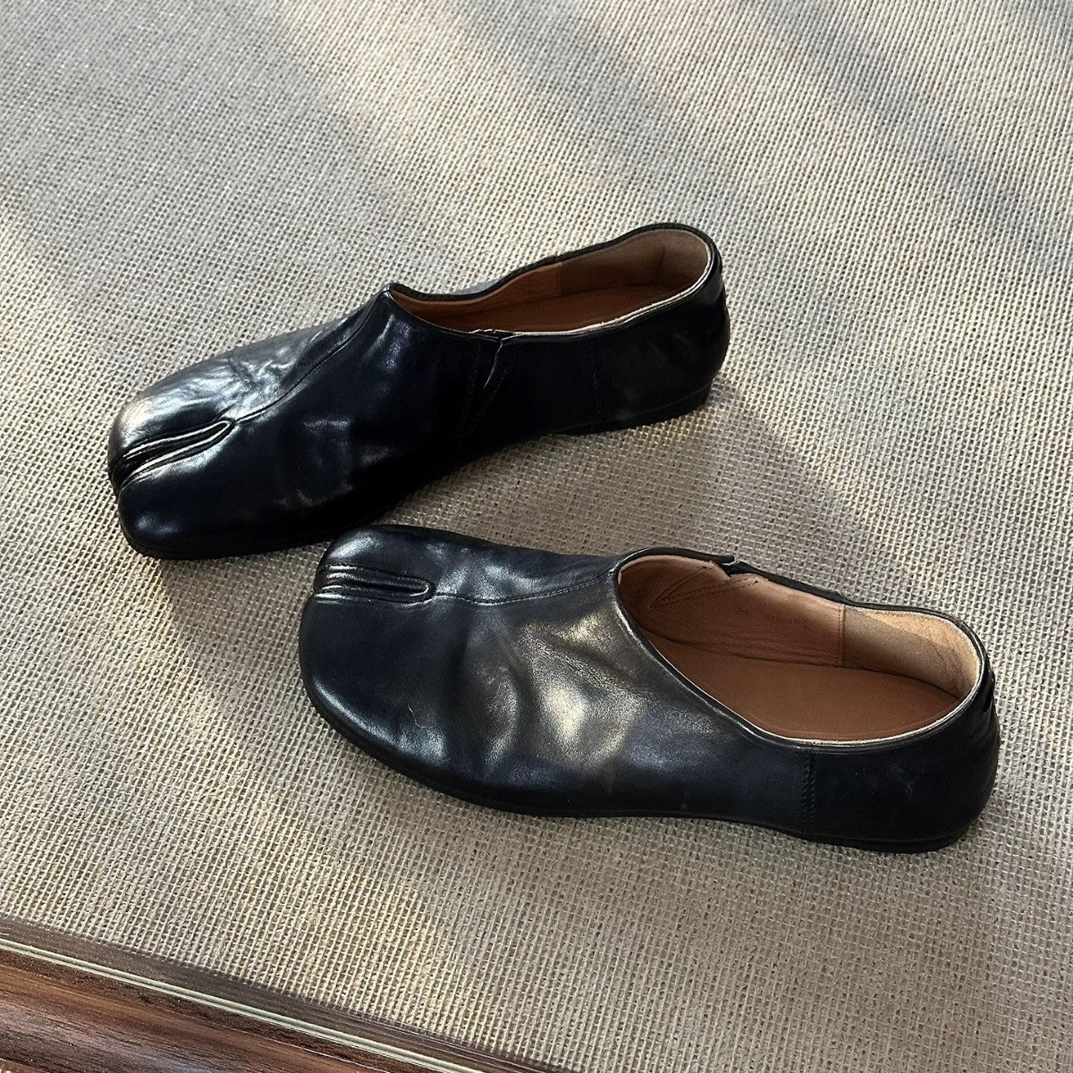 Damen Mokassins mit offenem Zehenbereich und eleganter Silhouette