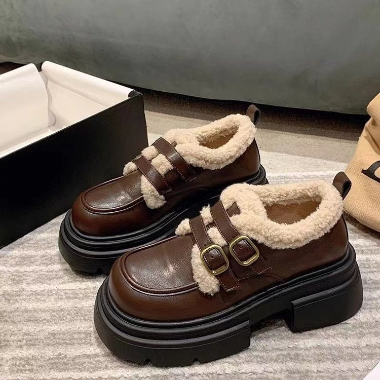 Damen modische Clarks mit flauschigem Innenfutter und doppeltem Schnallenverschluss R&B