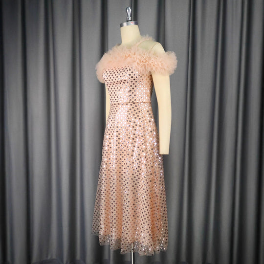 Damen Festliches Abendkleid mit voluminösen Rüschendetails und zartem Glitzer R&B