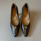 Damen elegante Pumps mit einzigartiger Goldapplikation und komfortablem Blockabsatz