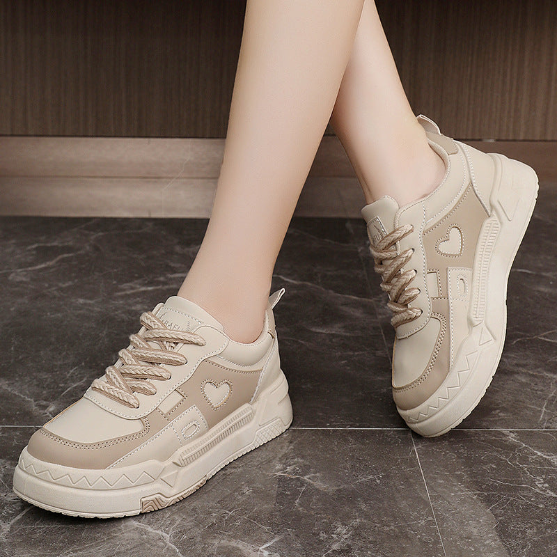 Damen Chunky Sneakers mit Herz-Applikation und dämpfender Sohle R&B