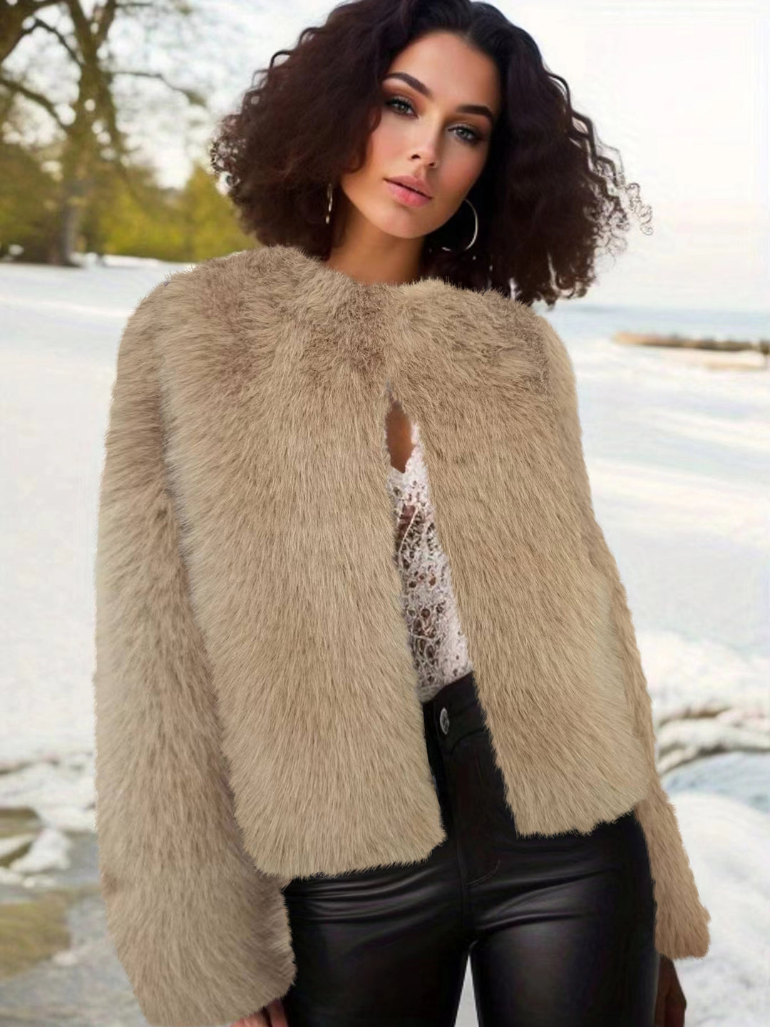 Damen Luxuriöse Kunstpelzjacke mit kurzem Schnitt und voluminösen Ärmeln R&B