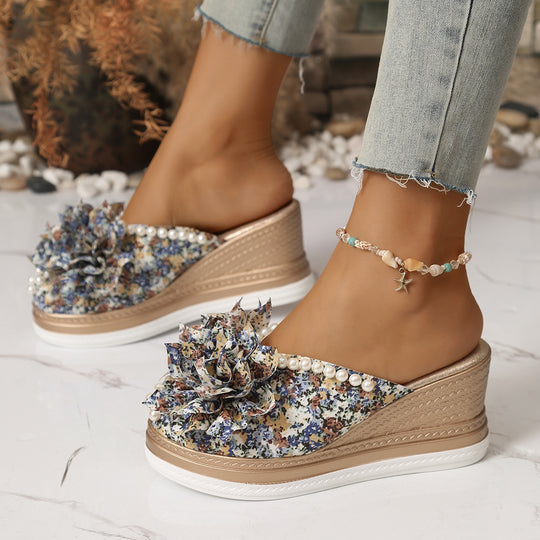 Damen Wedge-Pantoletten mit floralem Design und eleganten Perlenakzenten R&B