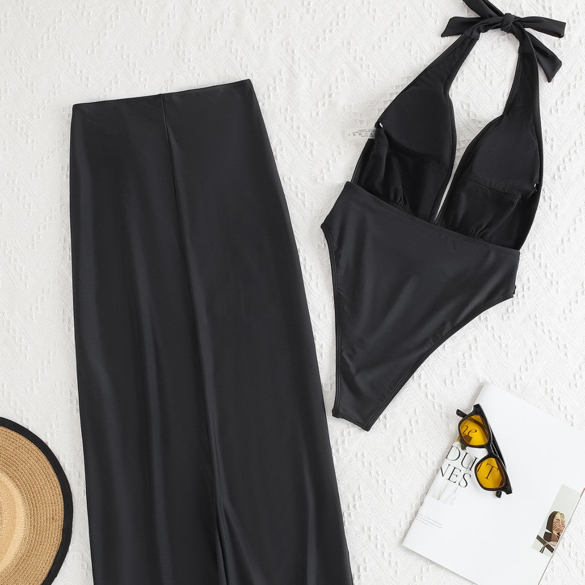 Damen Badeanzug mit elegantem Wickeldesign und glamourösem Gurt R&B