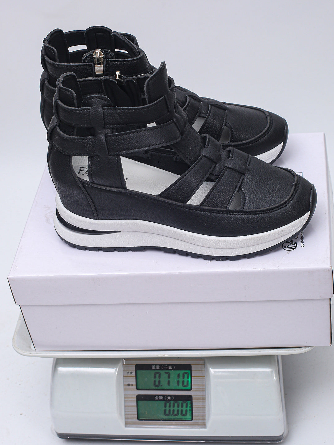 Damen Sportliche Sandalen mit verstellbaren Riemen und rutschfester Sohle R&B