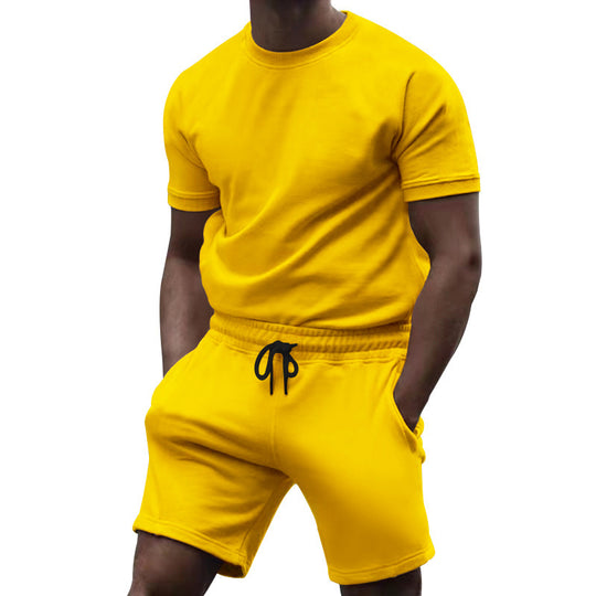 Herren Sportkombination mit kurzärmligem Oberteil und bequemen Shorts R&B
