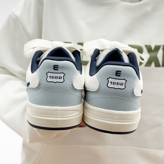 Damen Sportliche Sneakers mit innovativer Oberflächenstruktur und gepolsterter Sohle R&B