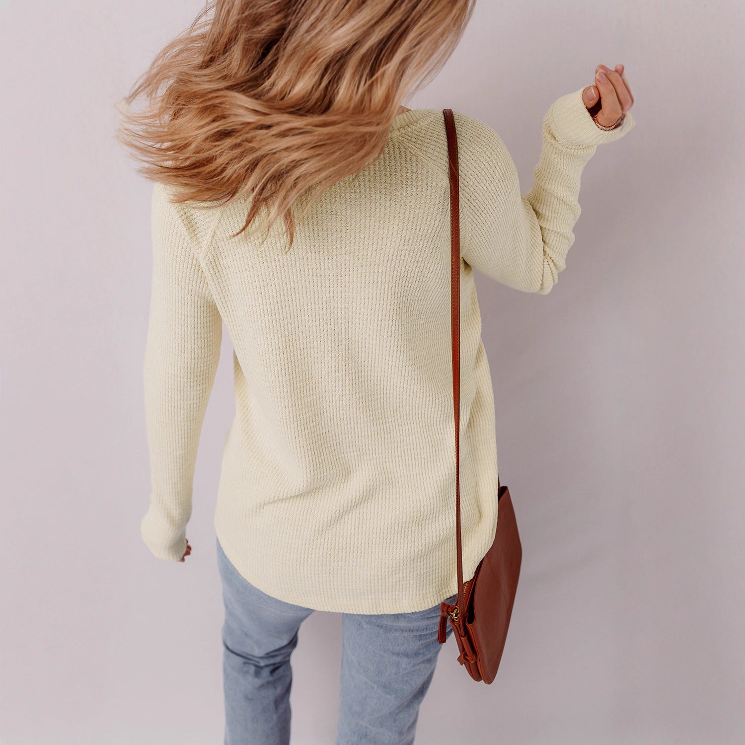 Damen lässiger Henley-Pullover aus strukturiertem Material R&B
