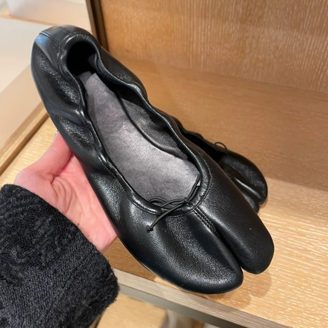 Damen Ballerinas mit abgerundetem Zehenbereich und schnürbarem Detail R&B