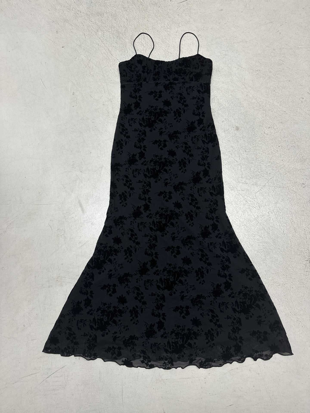 Damen Elegantes Maxikleid mit floralem Spitzenmuster und Spaghettiträgern R&B