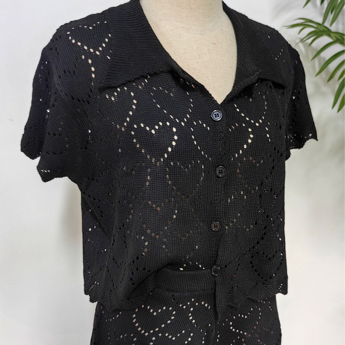 Damen luftiger Häkel-Cardigan mit modischem Lochmuster R&B