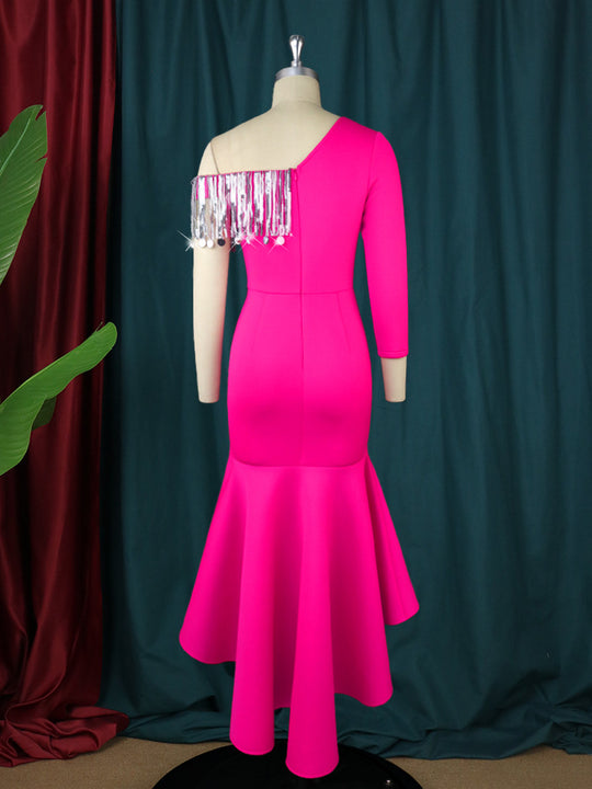 Damen elegantes Kleid mit asymmetrischem Ausschnitt und schwingendem Rüschenrock R&B
