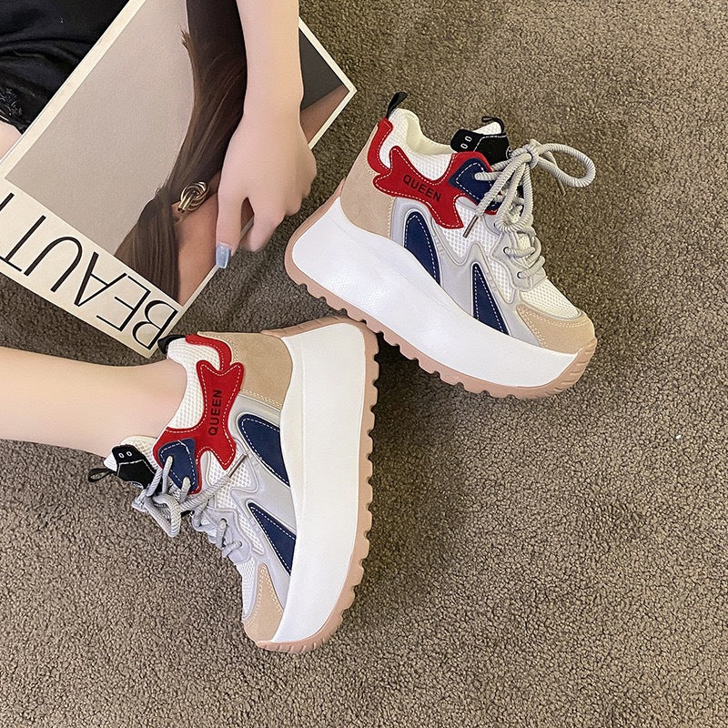 Damen modische High-Top Sneakers mit atmungsaktiver Mesh-Oberfläche und trendiger Plateausohle