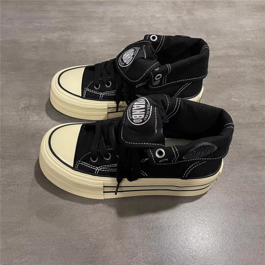 Damen Hohe Sneaker mit coolem Vintage-Design und praktischer Schnürung R&B