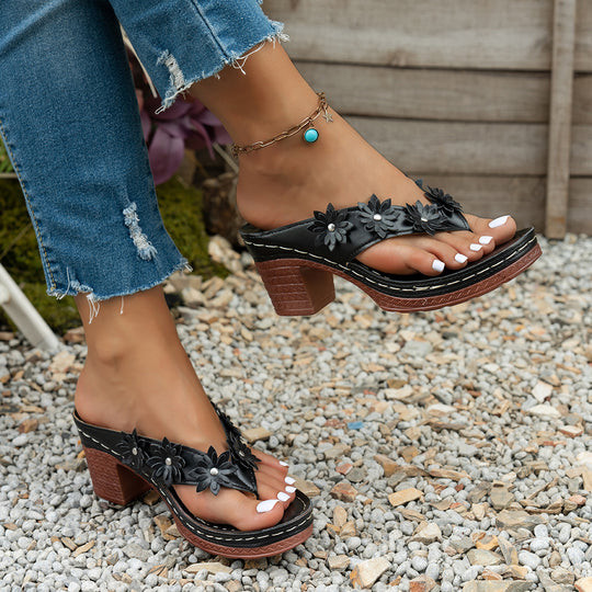Damen Wedge-Sandaletten mit floralen Applikationen und rutschfester Sohle R&B