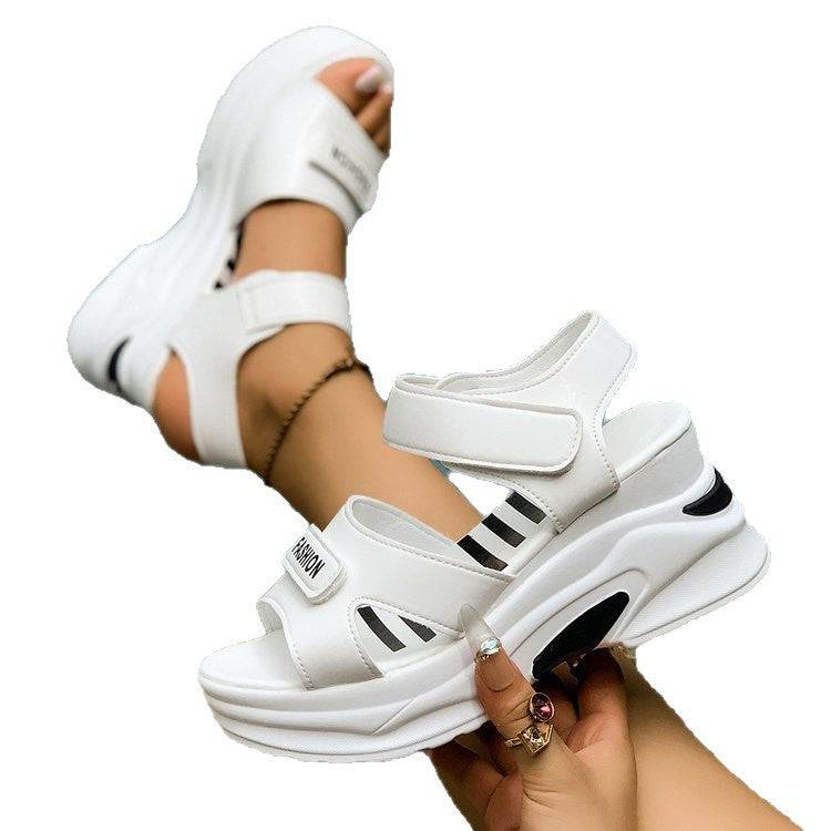 Damen Wedge-Sandalen mit verstellbaren Riemen und gepolsterter Sohle R&B