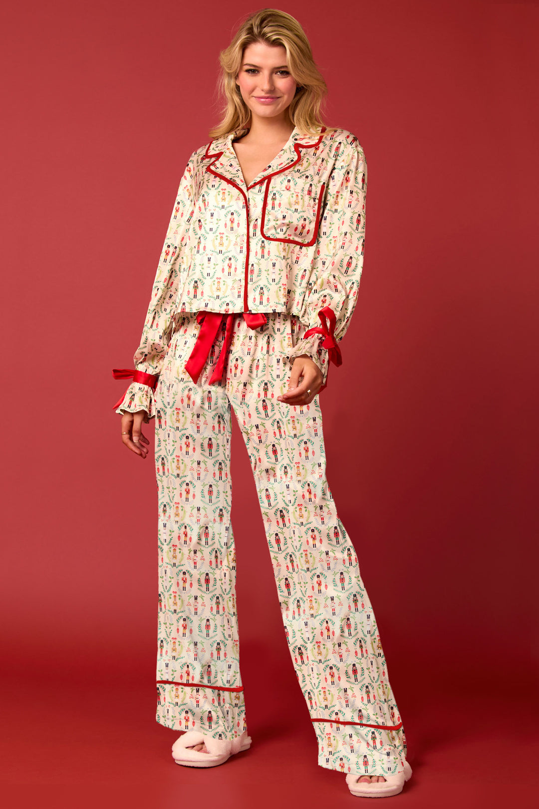 Damen luxuriöses Satin-Pyjama-Set mit niedlichem Nutcracker-Motiv R&B