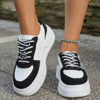 Damen Plateau-Sneaker mit innovativer Sohlenkonstruktion und modischem Schnürdesign R&B