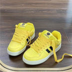 Damen Sportliche Freizeitsneaker mit markantem Obermaterial und innovativem Schnürsystem R&B
