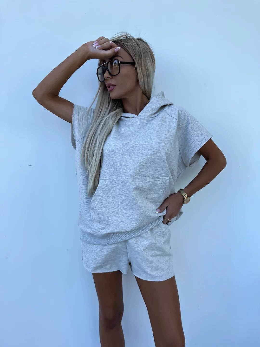 Damen lässiges Shorts- und Kurzarm-Hoodie Set aus atmungsaktivem Material R&B