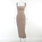 Damen Elegantes Midikleid mit gerafftem Oberteil und markantem Rechtecksausschnitt R&B