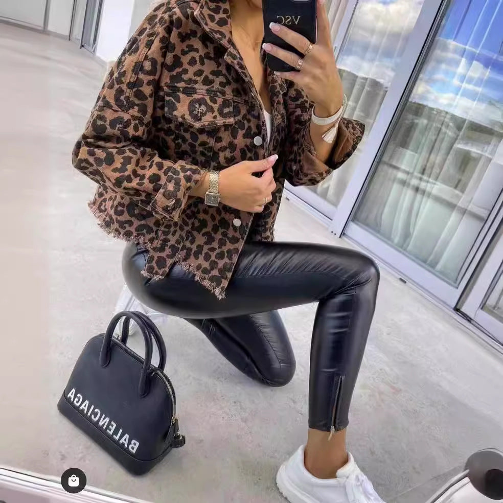 Damen Jeansjacke im angesagten Leo-Print mit lässigem Schnitt R&B