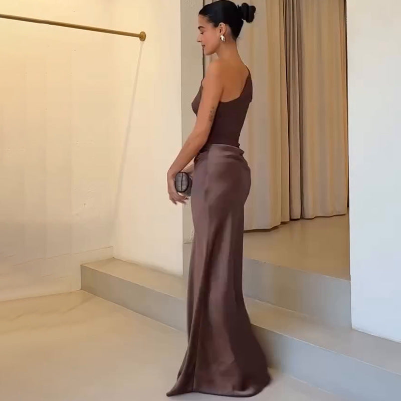 Damen elegantes Abendkleid mit asymmetrischem Schnitt und fließendem Design R&B