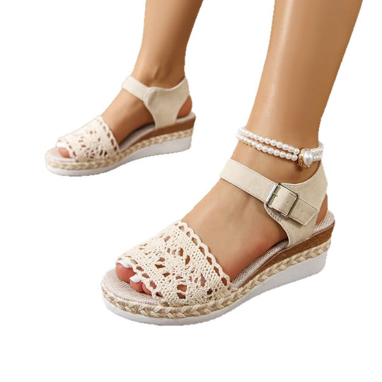 Damen Wedge-Sandalen mit eleganter Häkel-Applikation und komfortablem Fußbett R&B