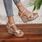 Damen Wedge-Sandalen mit modischem Streifenmuster und verstellbarem Riemen R&B