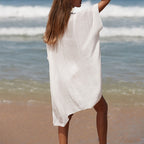 Damen eleganter Strandponcho mit raffinierten Häkelakzenten und tiefem V-Ausschnitt R&B