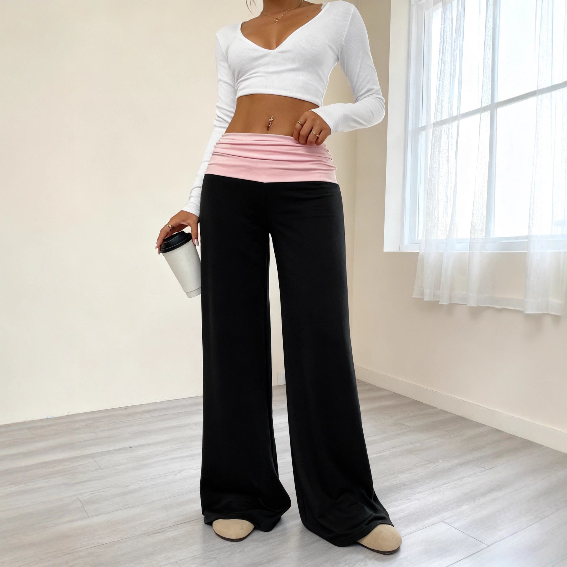 Damen Hochwertige Sporthose mit weitem Bein und Miditaille R&B