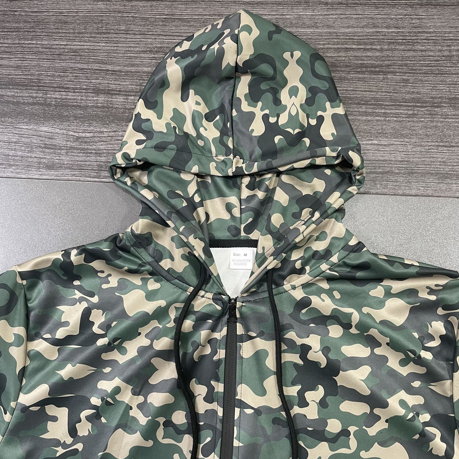 Herren Camouflage-Fleecejacke mit praktischen Taschen und verstellbarem Kordelzug R&B
