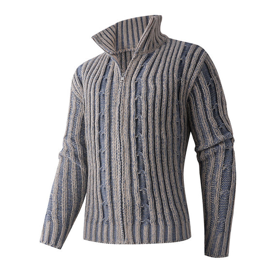 Herren Strickjacke mit Hochkragen und anspruchsvollem Zopfmuster R&B