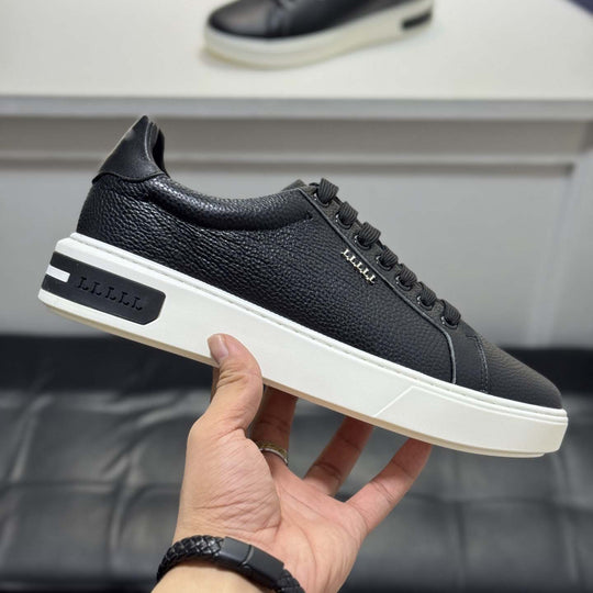 Damen Sportliche Premium Sneakers mit strukturiertem Obermaterial und komfortabler Dämpfung R&B