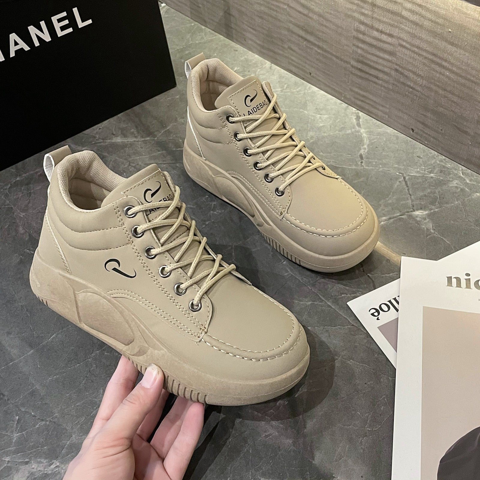 Damen Sportliche High-Top Sneakers mit gepolsterter Innensohle und rutschfester Sohle
