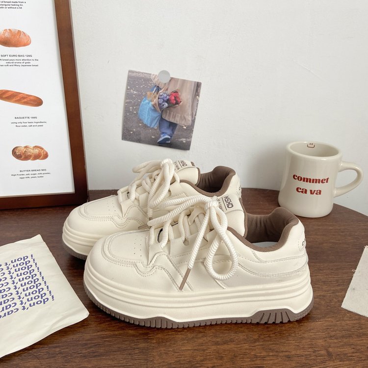 Damen Sportliche Sneakers mit stabiler Sohle und atmungsaktiver Oberflächenstruktur R&B