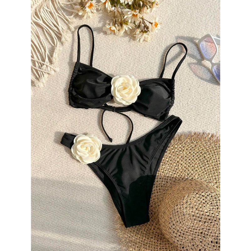 Damen Bikini-Set mit eleganter Blumenapplikation
