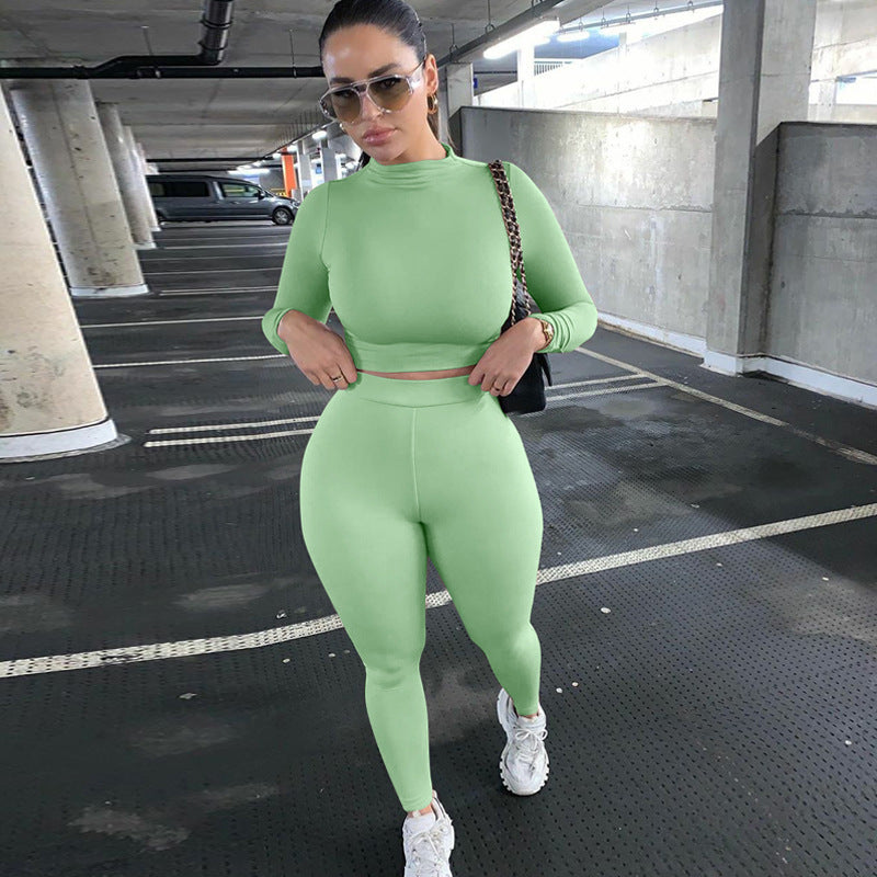 Damen Sportliches Set mit hochgeschlossenem Oberteil und enganliegenden Leggings R&B