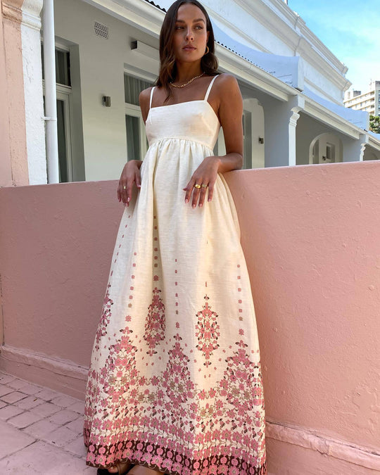 Damen Maxikleid mit exklusivem floralem Stickdesign und zarten Trägern R&B