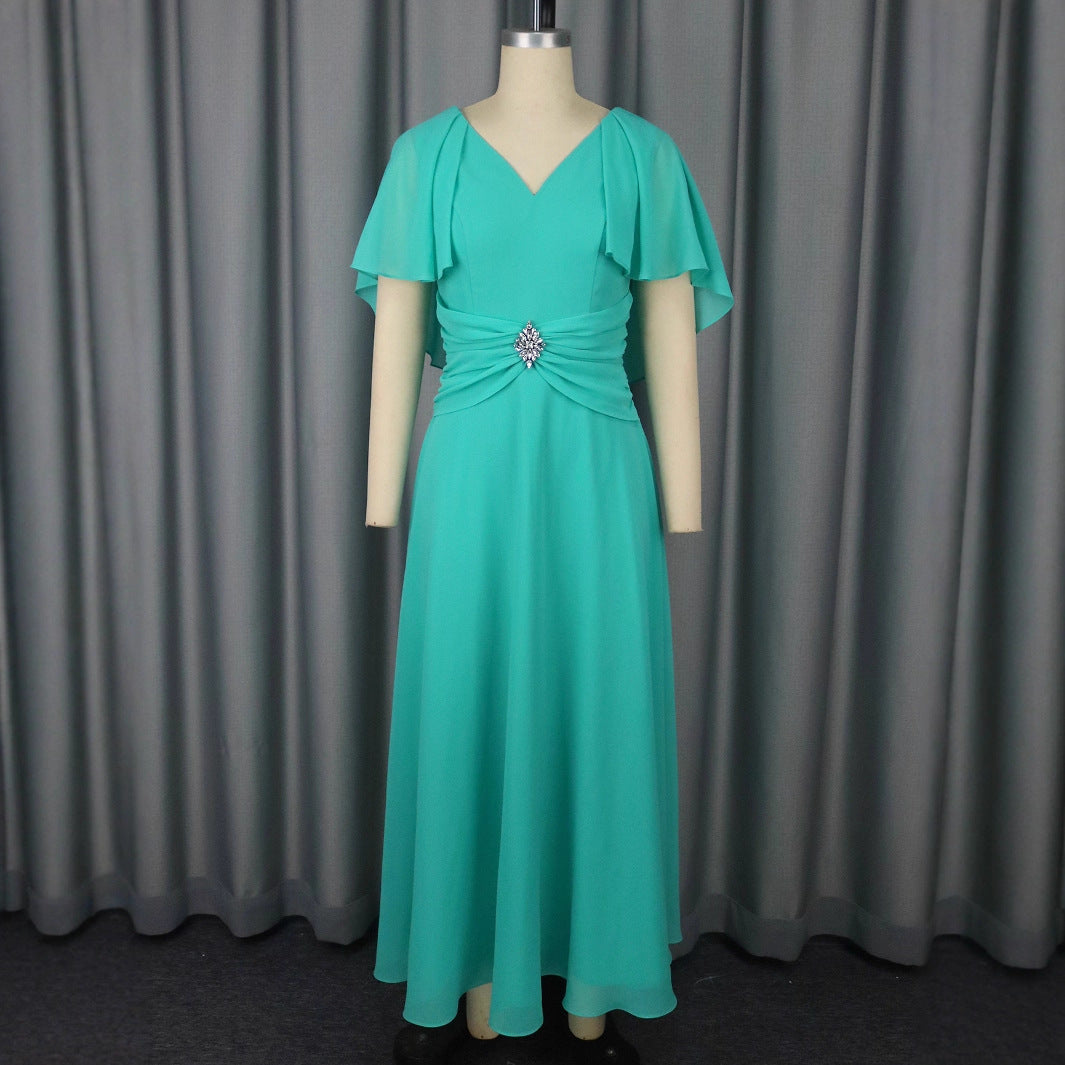 Damen elegantes Maxi-Kleid mit schickem Faltendesign und glamouröser Brosche R&B