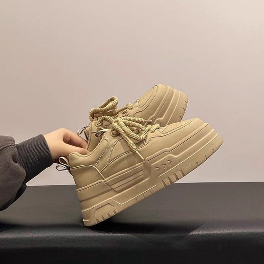 Damen Sportliche Chunky Sneakers mit robustem Sohlenprofil und komfortabler Polsterung R&B